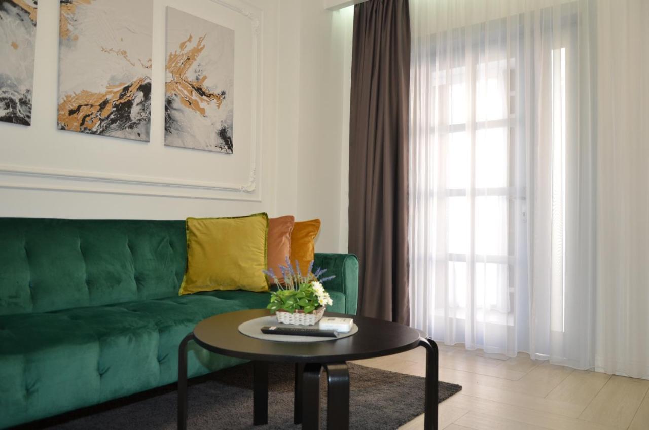 Luxury City Studios Curtea de Argeş Exteriér fotografie