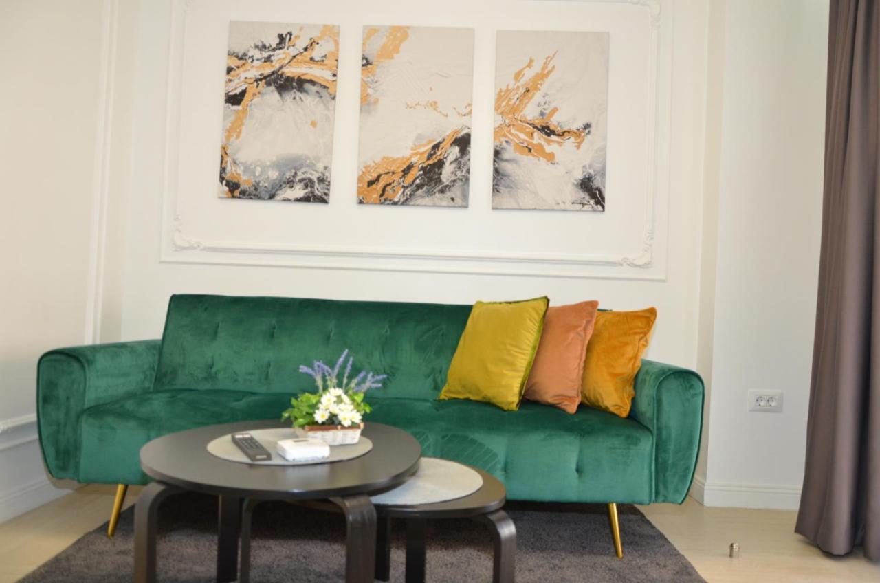 Luxury City Studios Curtea de Argeş Exteriér fotografie
