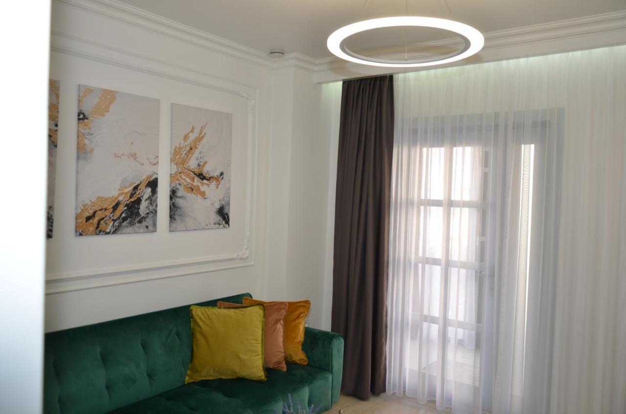 Luxury City Studios Curtea de Argeş Exteriér fotografie