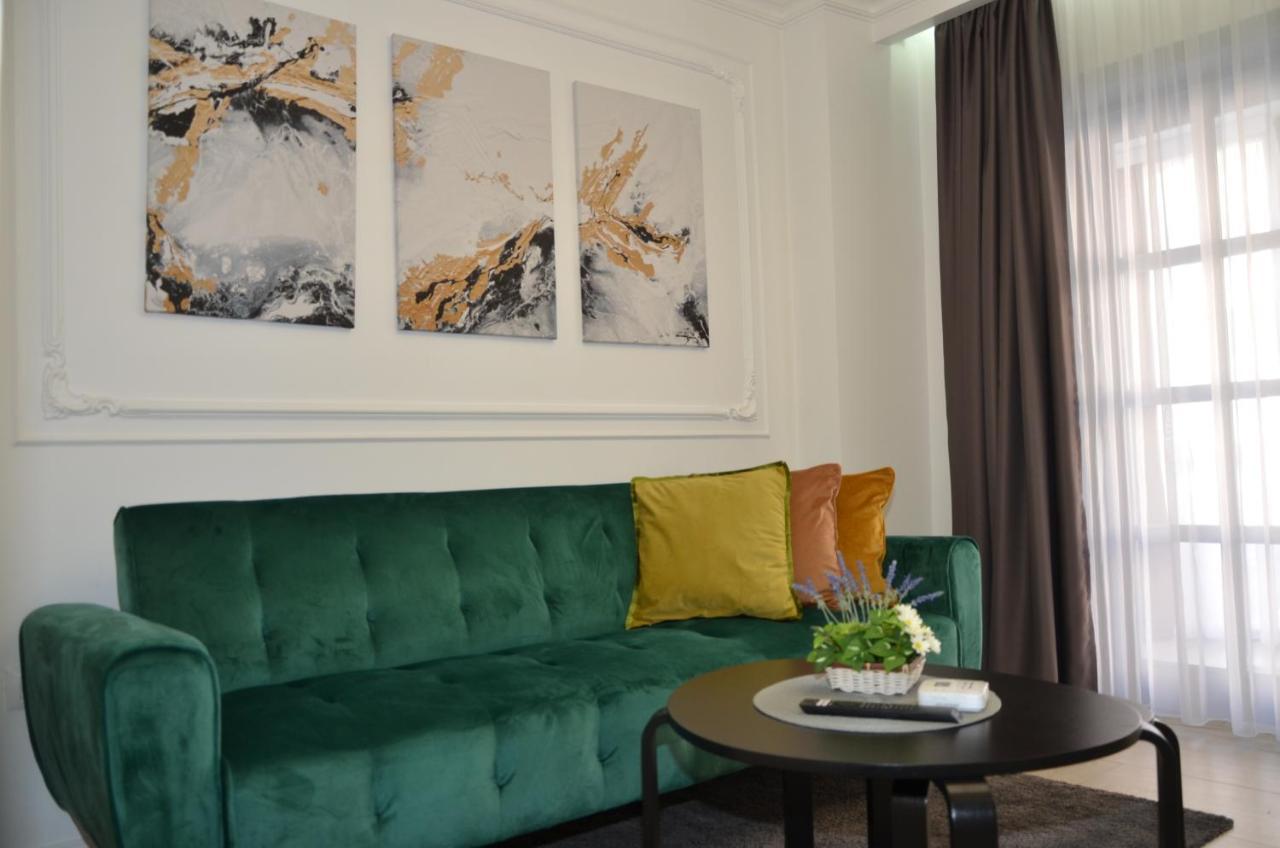 Luxury City Studios Curtea de Argeş Exteriér fotografie